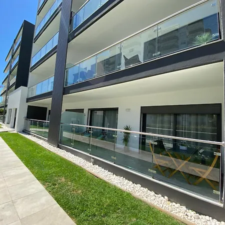 Διαμέρισμα Monte By The *