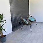 Monte By The Apartamento